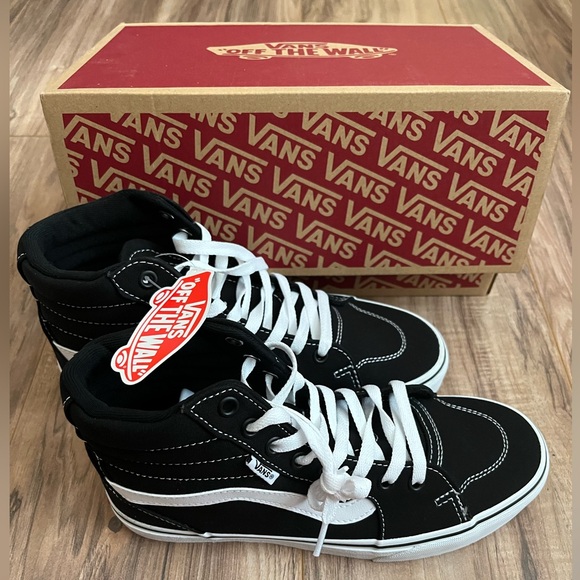 NIB VANS Filmore High-Top Sneakers, Size 8.5 Women - Picture 2 of 7